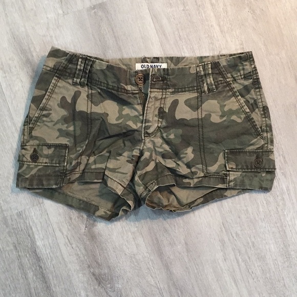 Old Navy Pants - Old Navy Camo Shorts Size 0